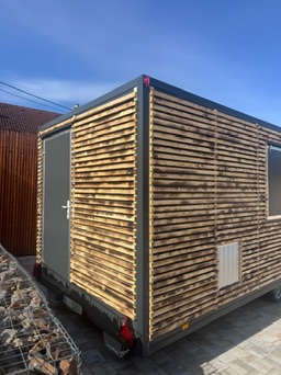 Courtyard Serving Trailer — photo 5 of 5