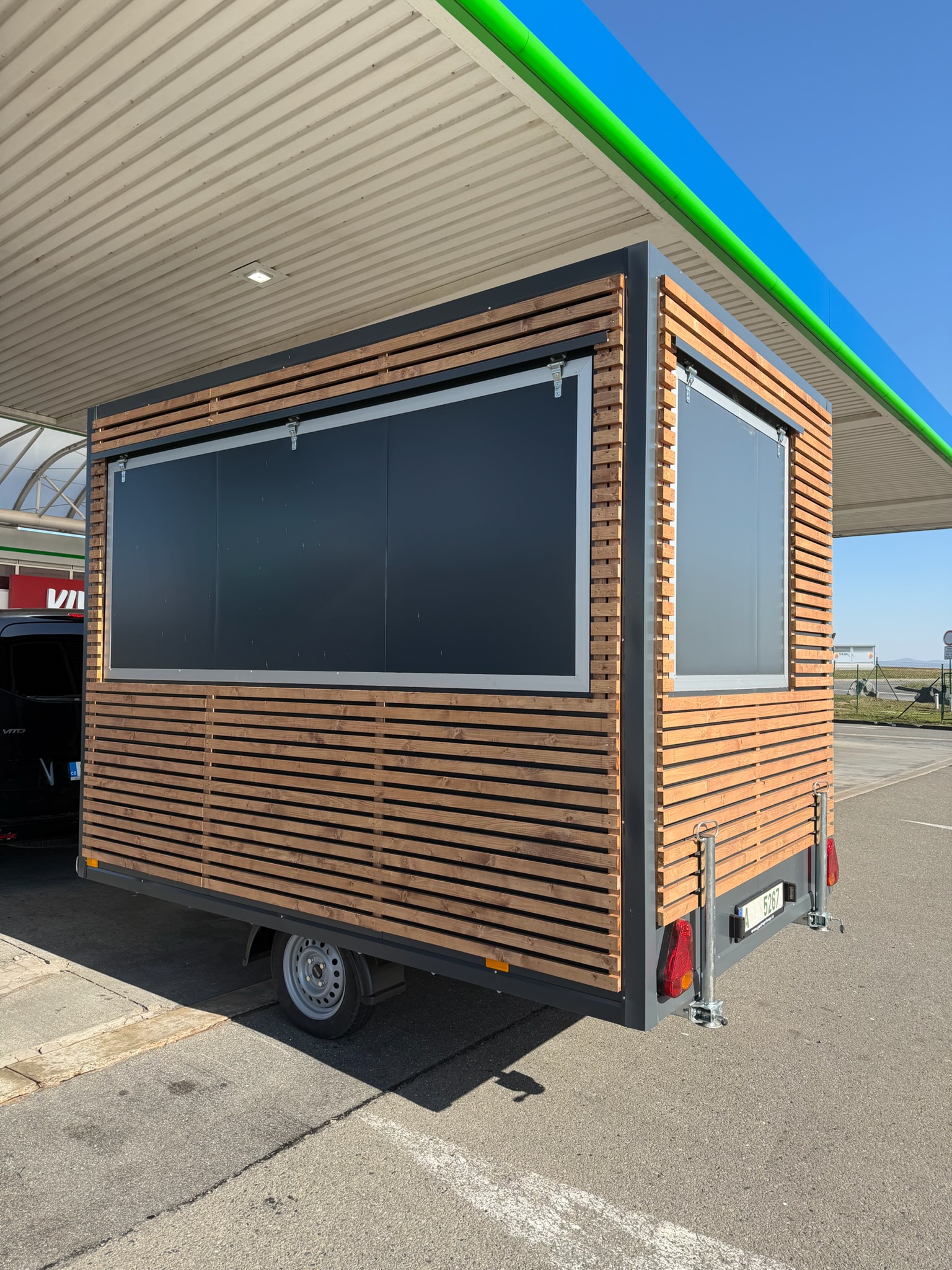 Fuel Station Kiosk — photo 3 of 3